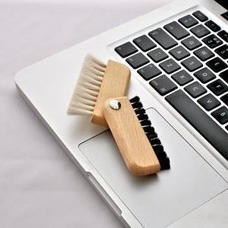 Oiled Beechwood Laptop Brush